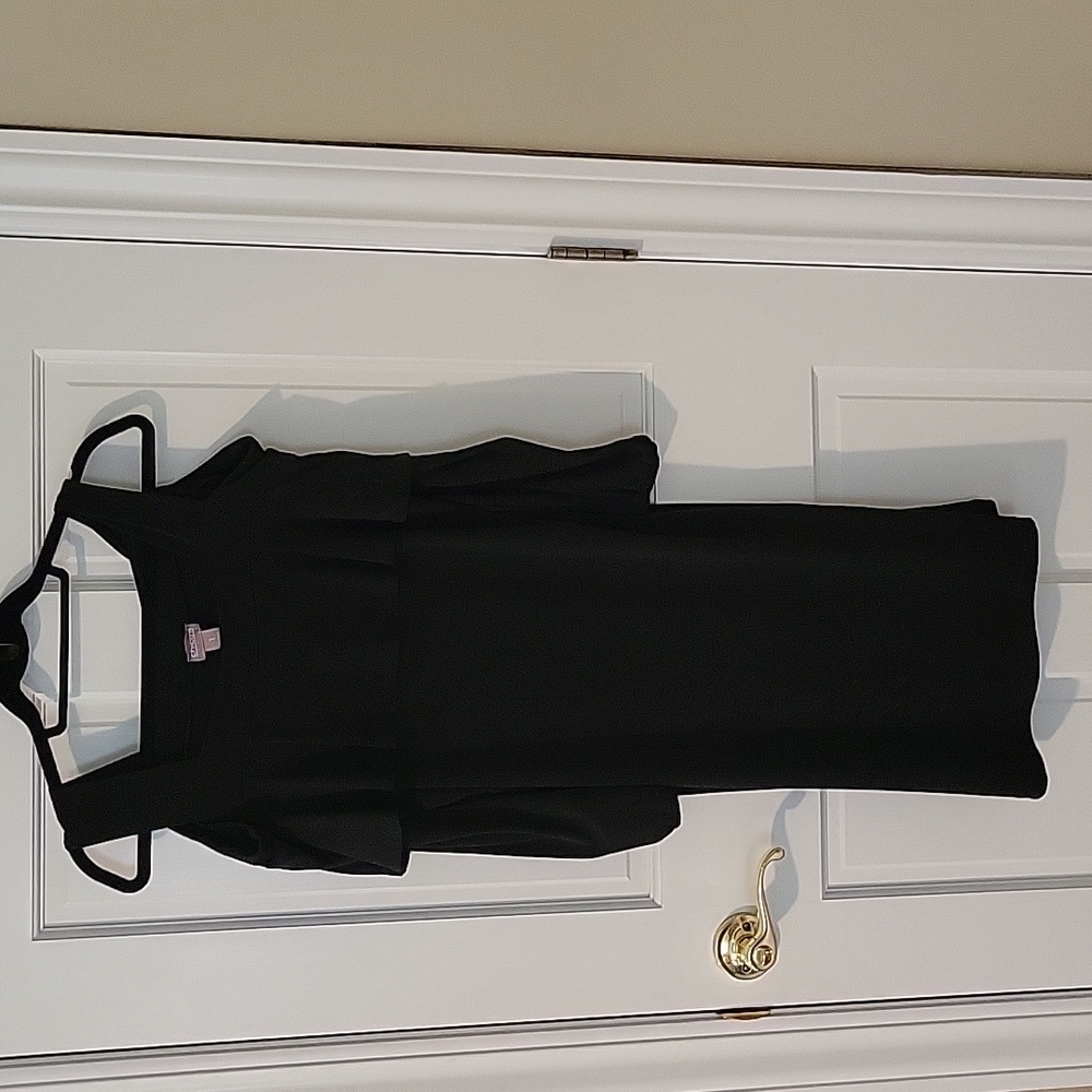 Chicos Dress cold shoulder.